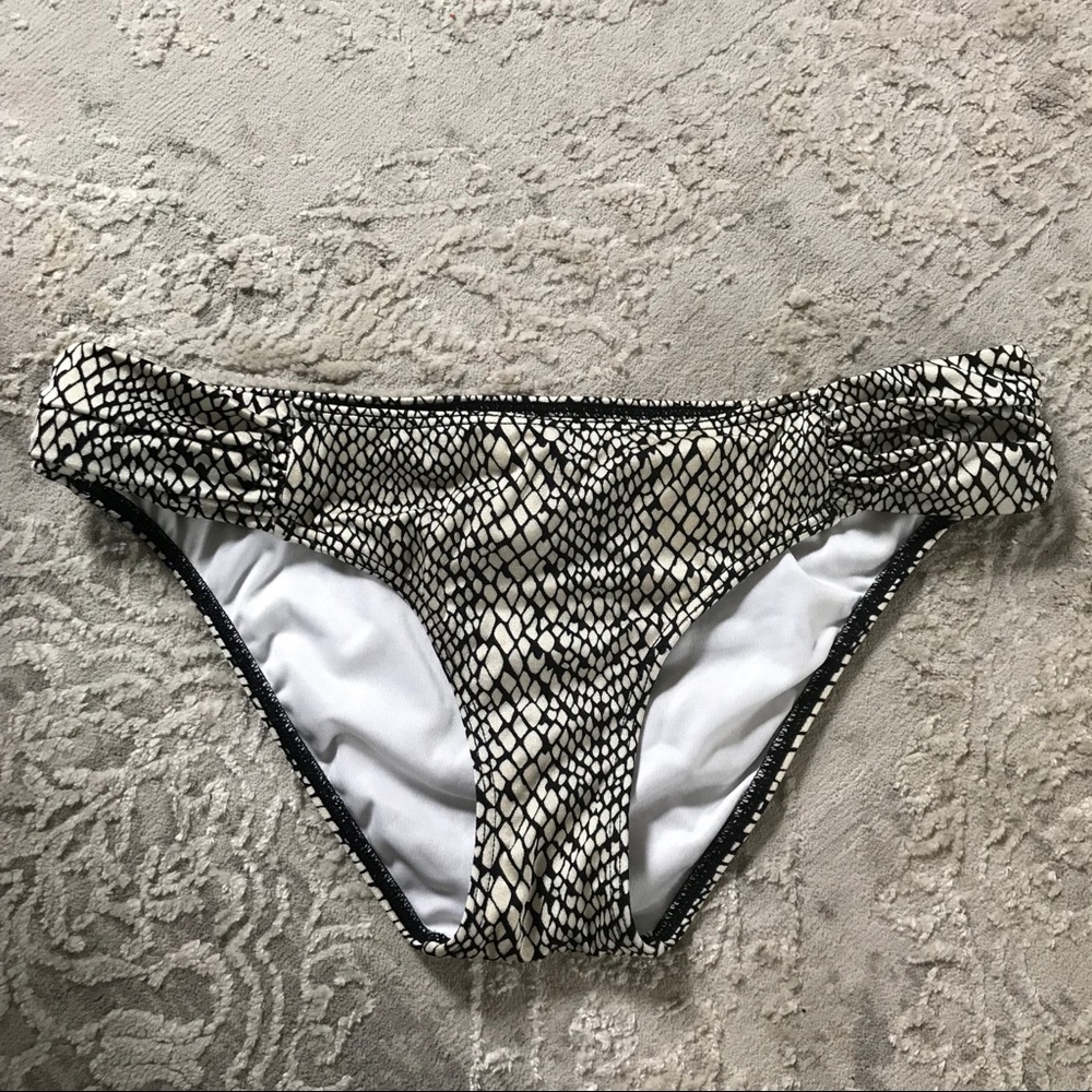 Victoria's Secret Swimsuit bottom